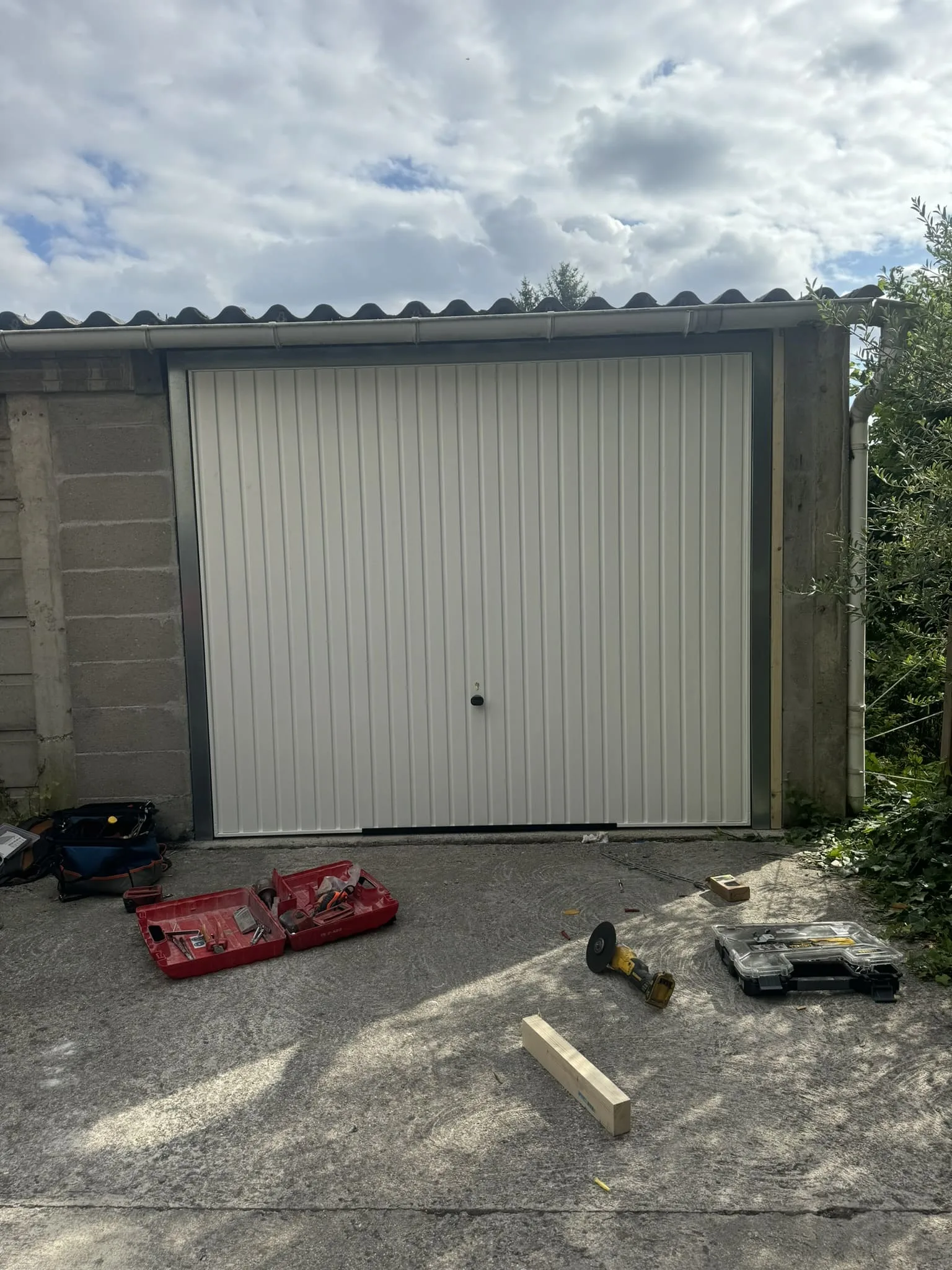 Porte de garage basculante